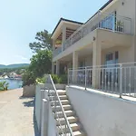 Julia - Korcula By Guide ヴィラ *